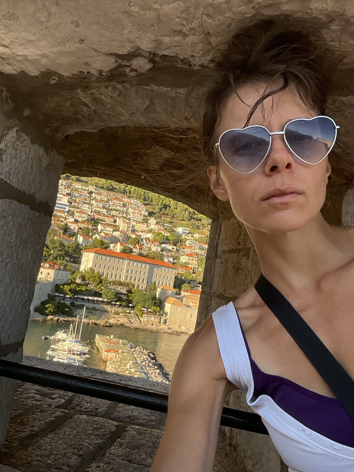 Rozalia Rozzebud Kieliszkiewicz travelling above the Adriatic coast in Dubrovnik